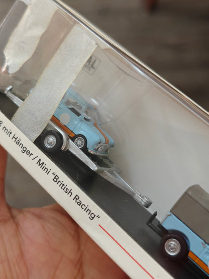 Schuco Land Rover 88 Mit Hanger + British Racing Mini Cooper (Gulf Oil)