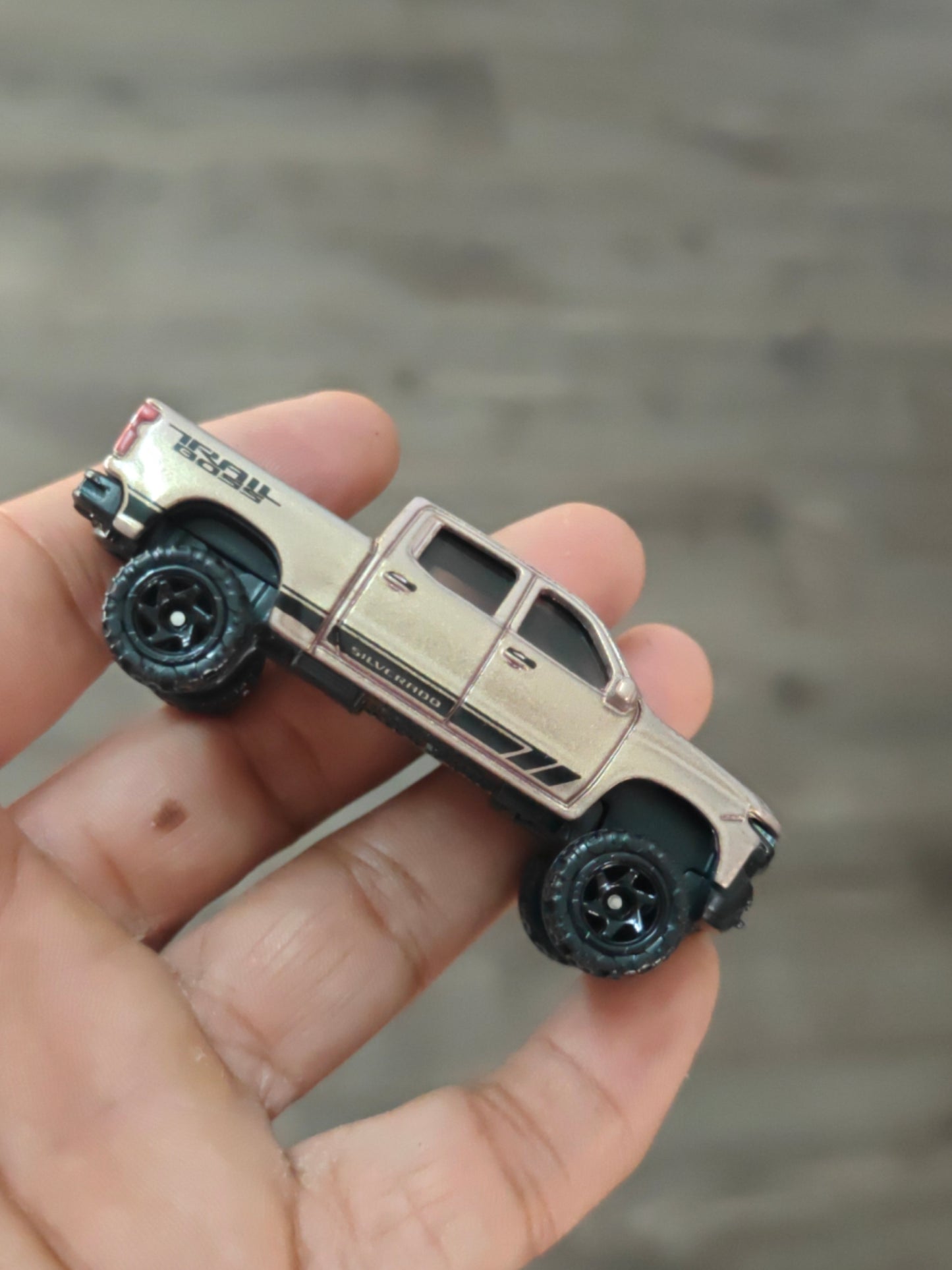 Silver Series Hot Wheels 2019 Chevrolet Silverado Trail Boss LT (Uncarded)