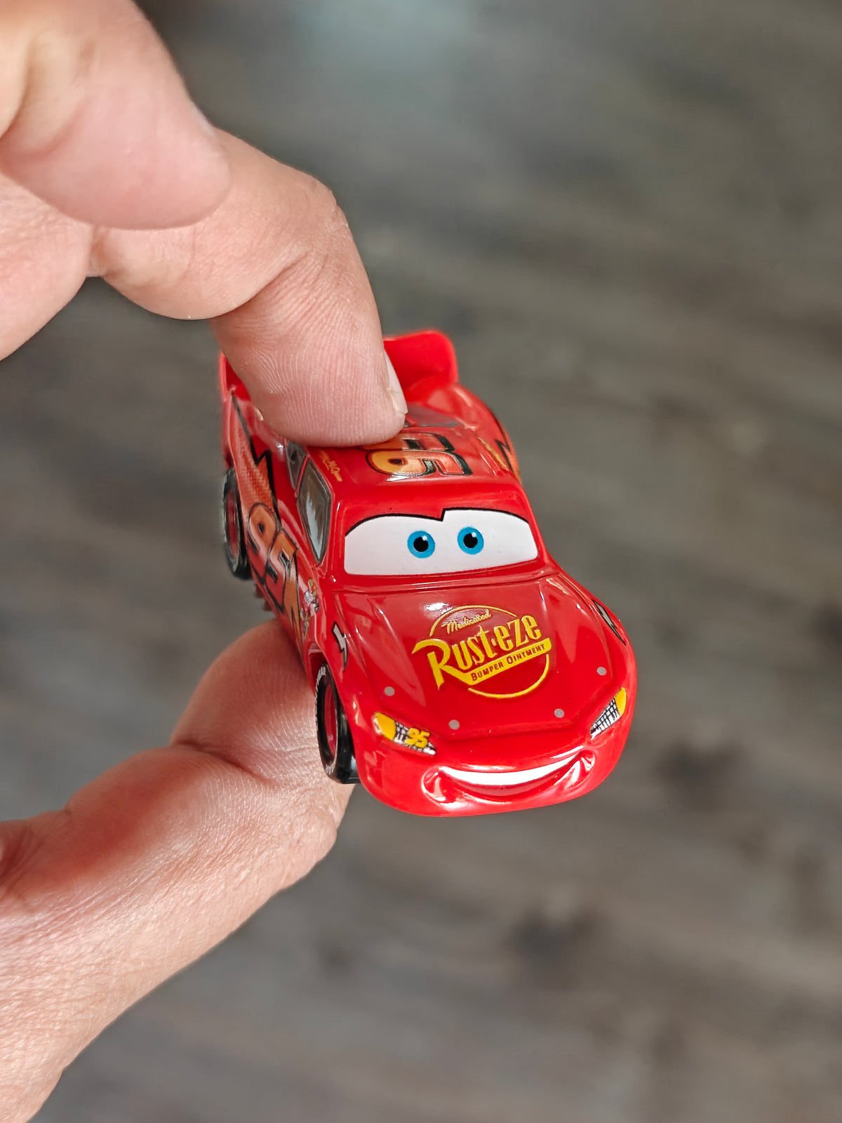 Tomica Disney Pixar 'Lighting McQueen' C-01 (Open Box)