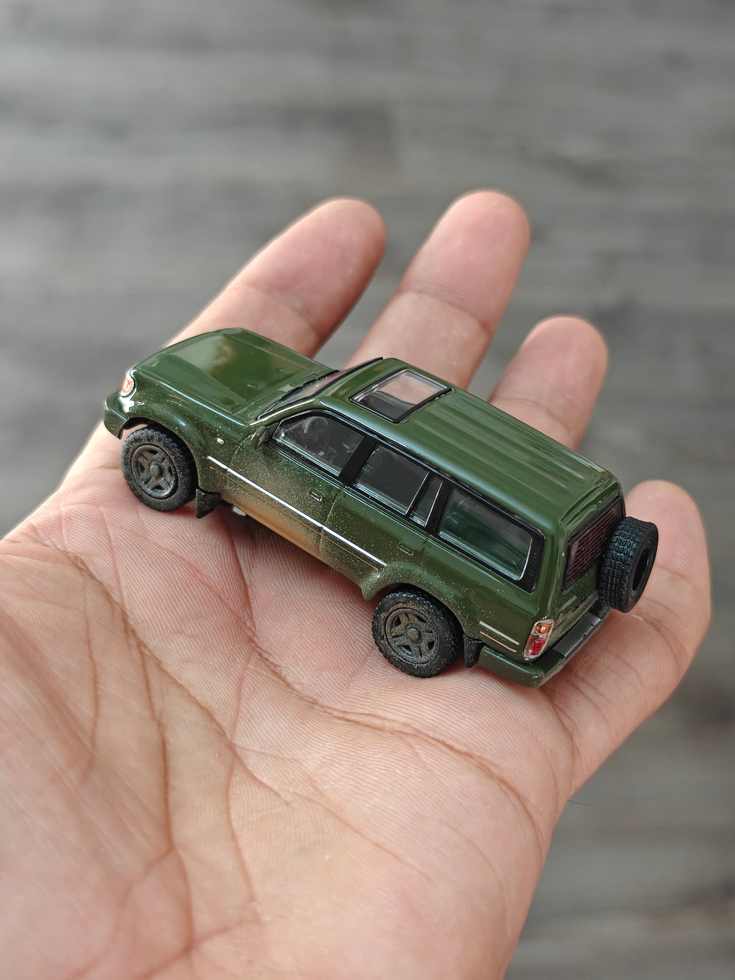 Massdi 1994 Toyota Land Cruiser LC80 (Green)