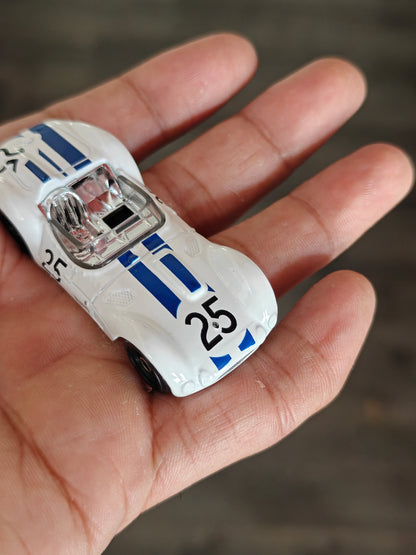 Hot Wheels Maserati Tipo 61 (White)