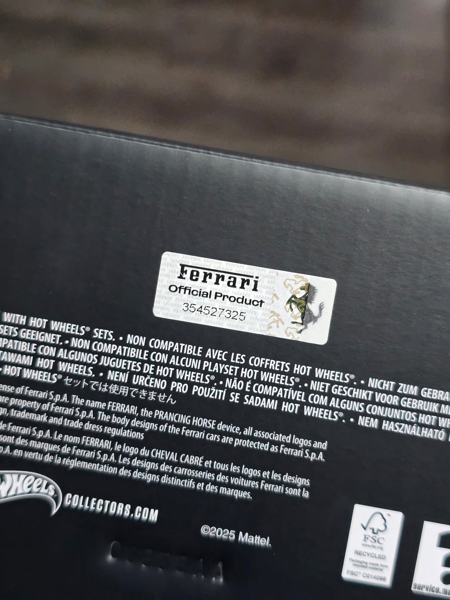 Hot Wheels x Ferrari Heritage Set - The Ultimate Ferrari Dream Garage