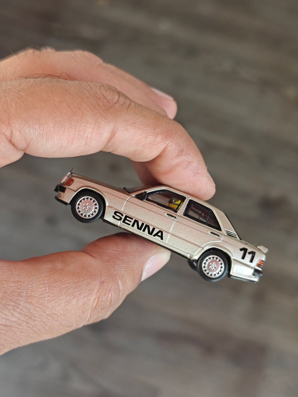Mini GT Mercedes-Benz 190E 2.3-1.6 #11 - Ayrton Senna (Open Box)