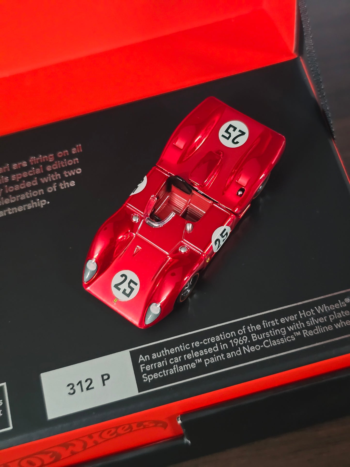 Hot Wheels x Ferrari Heritage Set - The Ultimate Ferrari Dream Garage
