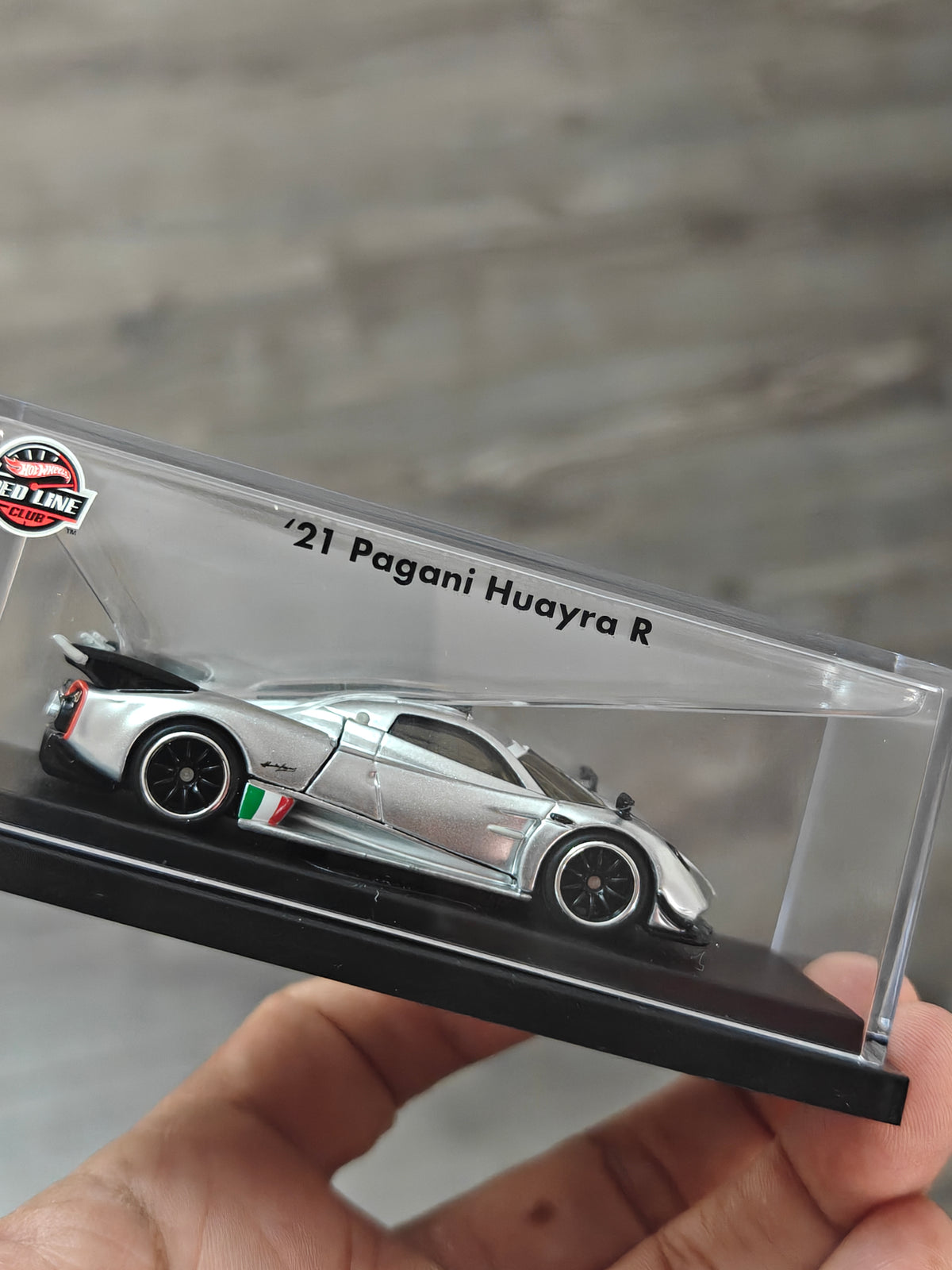 RLC Hot Wheels 2021 Pagani Huayra R (Pearl Silver)