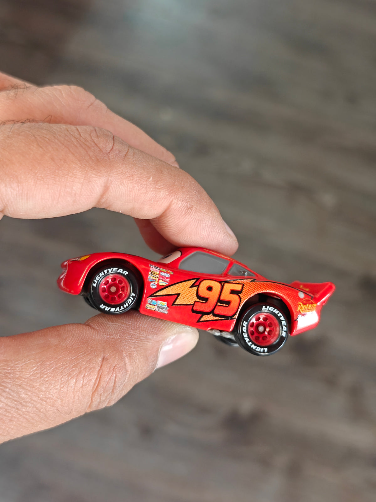 Tomica Disney Pixar 'Lighting McQueen' C-01 (Open Box)