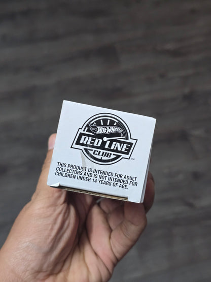 RLC Hot Wheels 1986 Nissan 720 King Cab (Spectraflame Dark Purple)