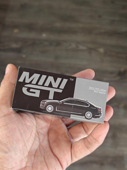 Mini GT BMW 750Li xDrive - Black Sapphire (Open Box)