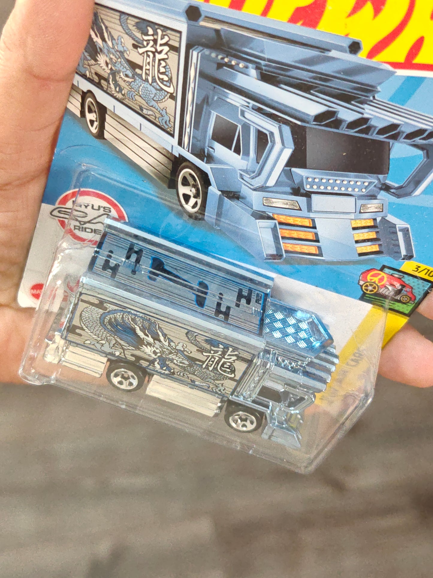 Hot Wheels Raijin Express - Ryu's Rides (Creased Card - Imported)