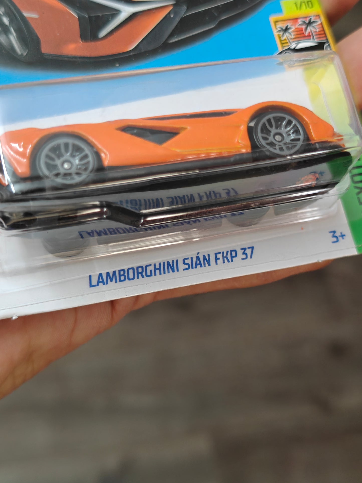 Hot Wheels Lamborghini Sian FKP 37 - Orange (Imported)