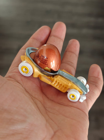 Hot Wheels Eggshell Racer - Yellow (Uncarded)