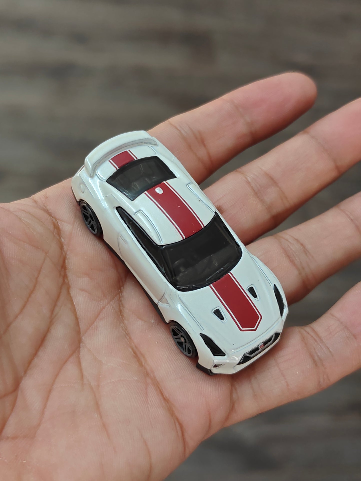 Hot Wheels 2017 Nissan GT-R R35 50th Anniversary Version (Uncarded - New)