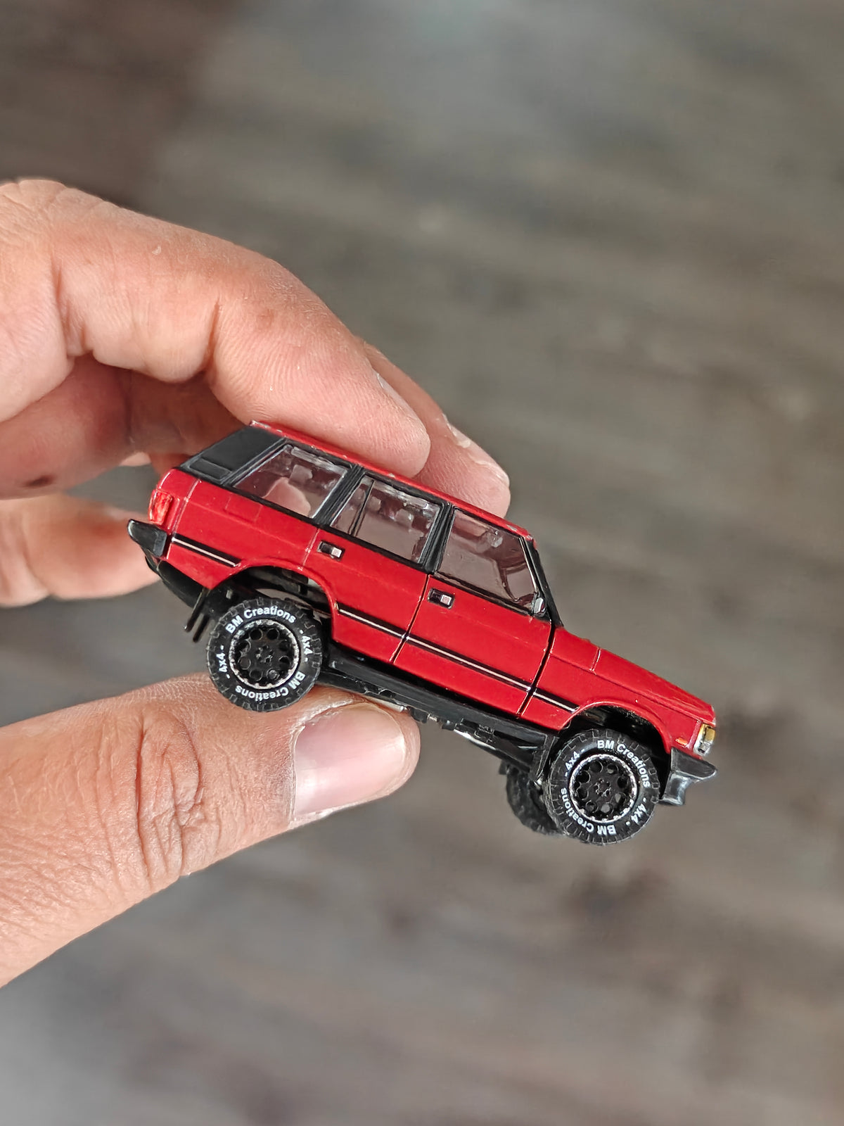 BMC Land Rover Range Rover Classic LSE - Maroon (Open Box)