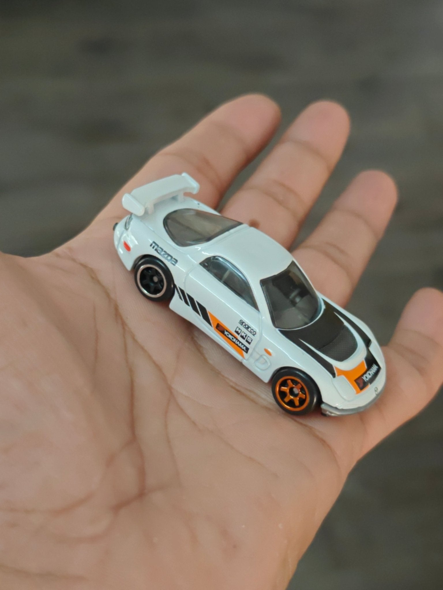 Silver Series Hot Wheels 1995 Mazda RX - 7 Drift - White (Uncarded - New) - Kinder Logs