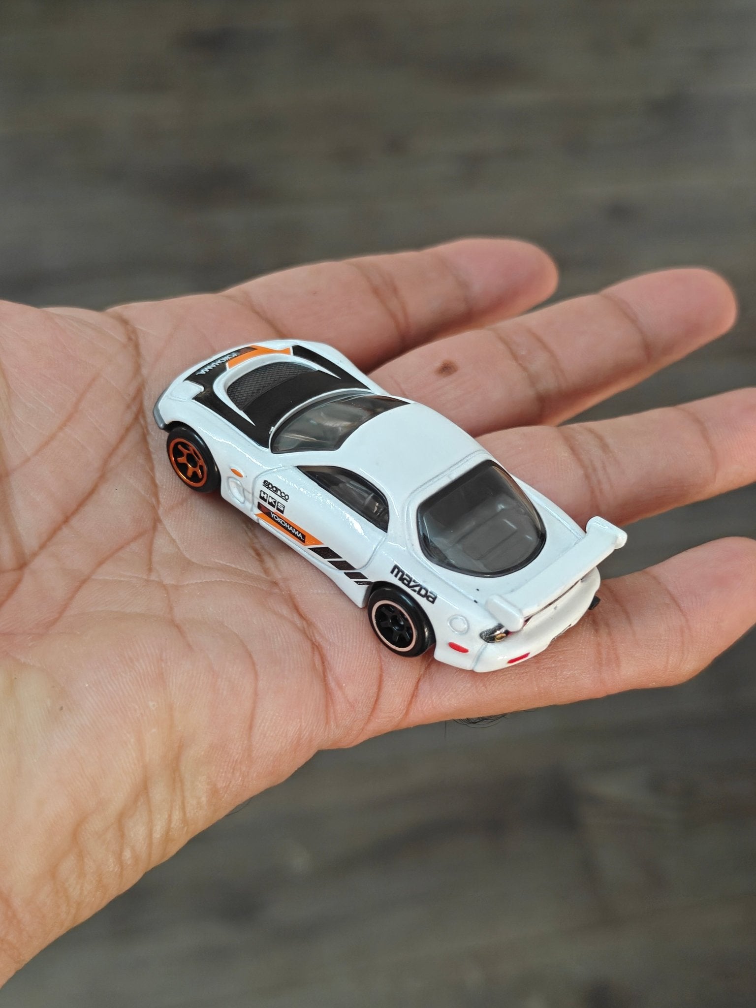 Silver Series Hot Wheels 1995 Mazda RX - 7 Drift - White (Uncarded - New) - Kinder Logs