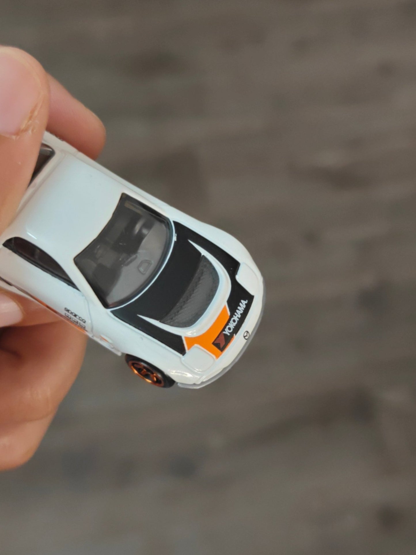 Silver Series Hot Wheels 1995 Mazda RX - 7 Drift - White (Uncarded - New) - Kinder Logs