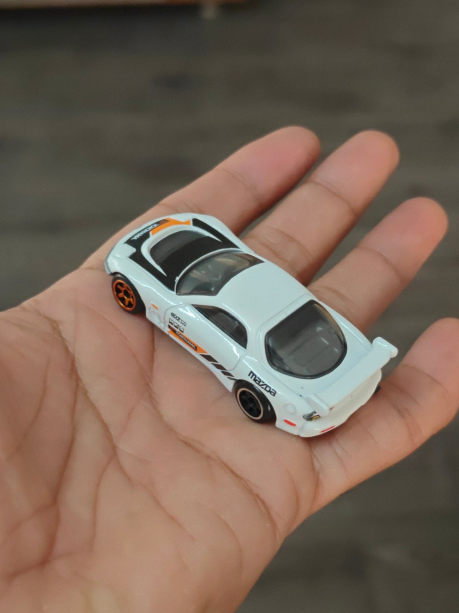 Silver Series Hot Wheels 1995 Mazda RX - 7 Drift - White (Uncarded - New) - Kinder Logs