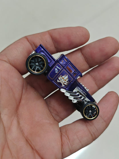 Silver Series Hot Wheels Bone Shaker (Uncarded - New) - Kinder Logs