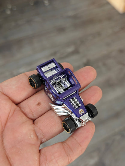 Silver Series Hot Wheels Bone Shaker (Uncarded - New) - Kinder Logs