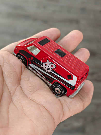 Silver Series Hot Wheels 'Harley Quinn' 1970s Van - Kinder Logs