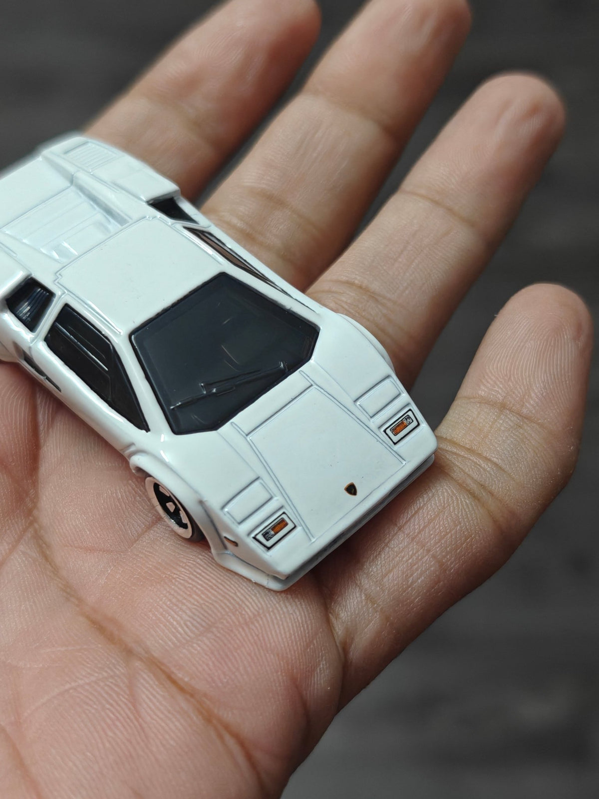 Silver Series Hot Wheels Lamborghini Countach LP 5000 QV - White (Uncarded - New) - Kinder Logs