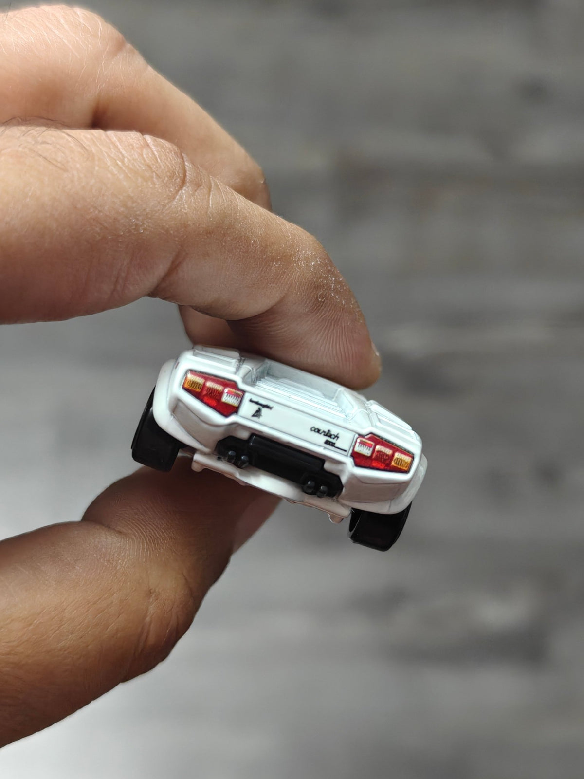 Silver Series Hot Wheels Lamborghini Countach LP 5000 QV - White (Uncarded - New) - Kinder Logs