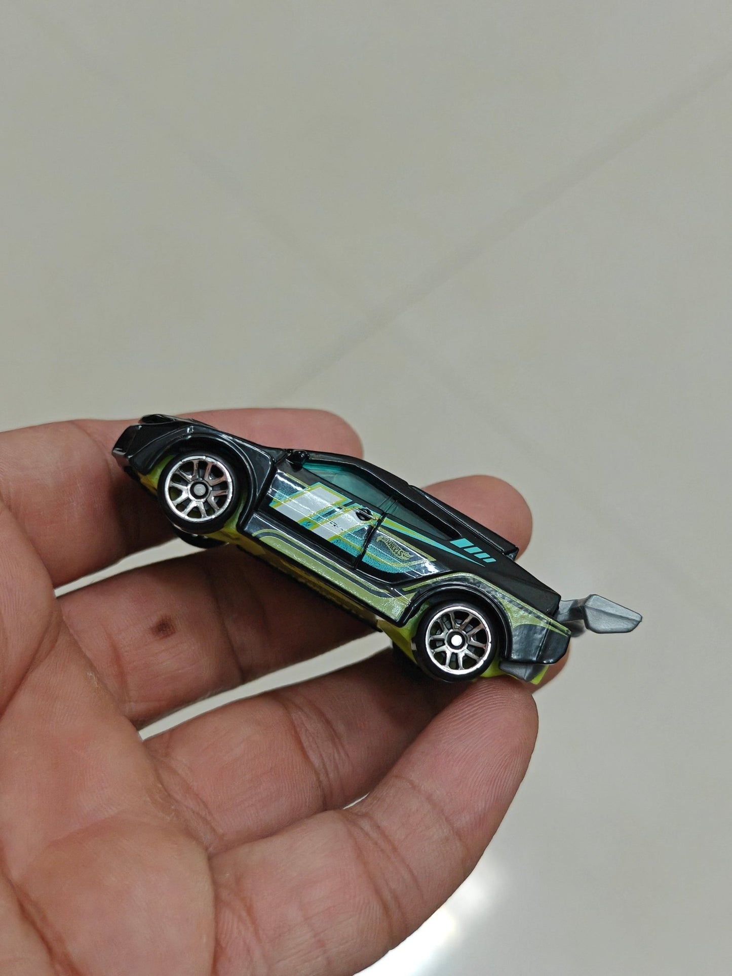 Silver Series Hot Wheels Loop Coupe - Black (Uncarded - New) - Kinder Logs