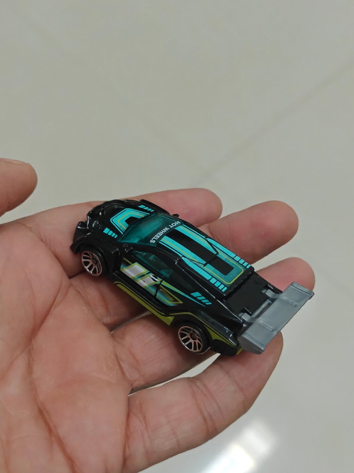 Silver Series Hot Wheels Loop Coupe - Black (Uncarded - New) - Kinder Logs