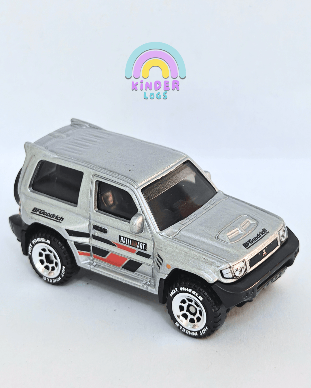 Silver Series Hot Wheels Mitsubishi Pajero Evolution - Silver (Uncarded - New) - Kinder Logs