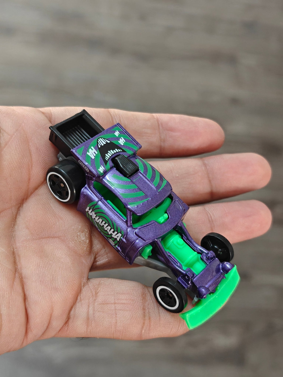 Silver Series Hot Wheels 'The Joker' Aristo Rat - Kinder Logs