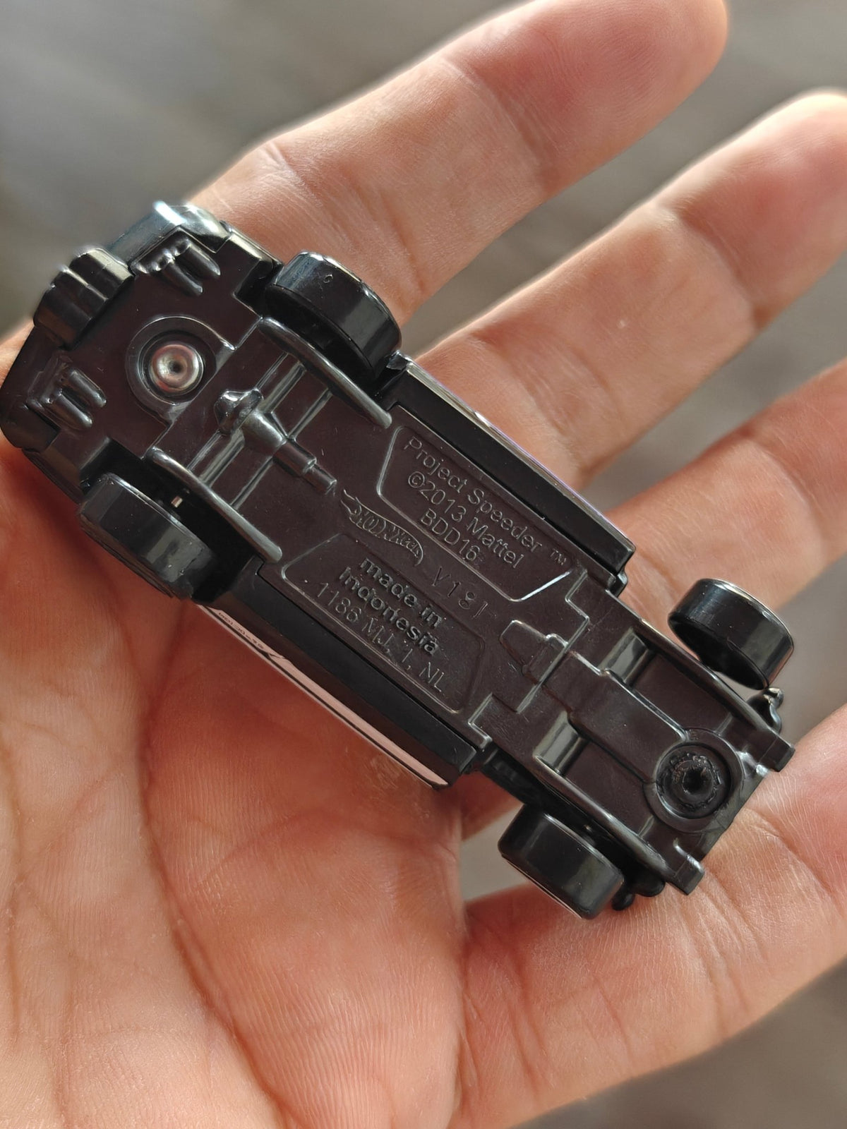 Silver Series Hot Wheels 'Two Face' Project Speeder - Kinder Logs