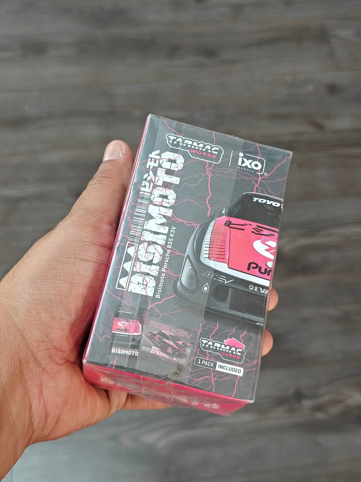 Tarmac Works iXO Bisimoto Porsche 935 K3V (Sealed Box) - Kinder Logs
