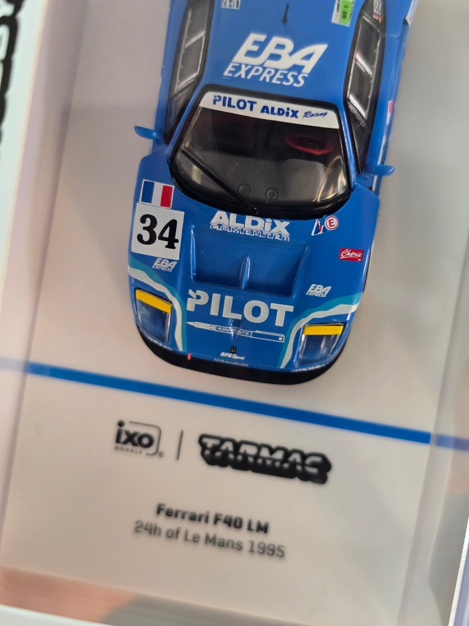 Tarmac Works IXO Ferrari F40 LM - 24h of Le Mans 1995 - Kinder Logs