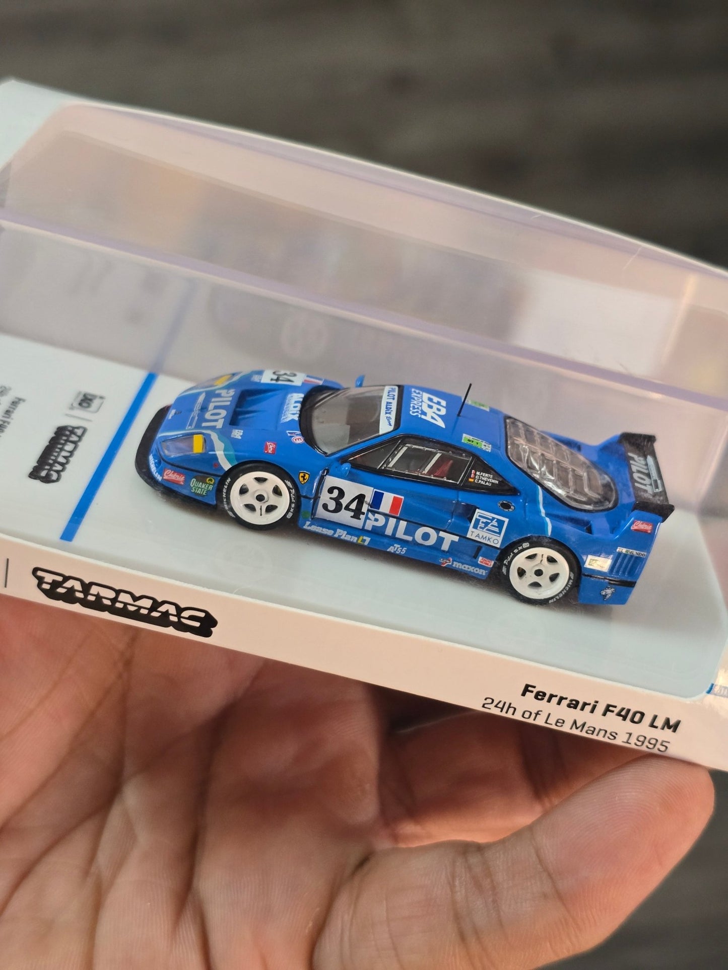 Tarmac Works IXO Ferrari F40 LM - 24h of Le Mans 1995 - Kinder Logs