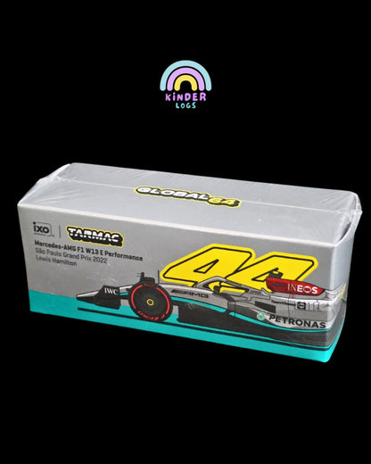 Tarmac Works IXO Mercedes - AMG F1 W13 E Performance (Lewis Hamilton) - Kinder Logs