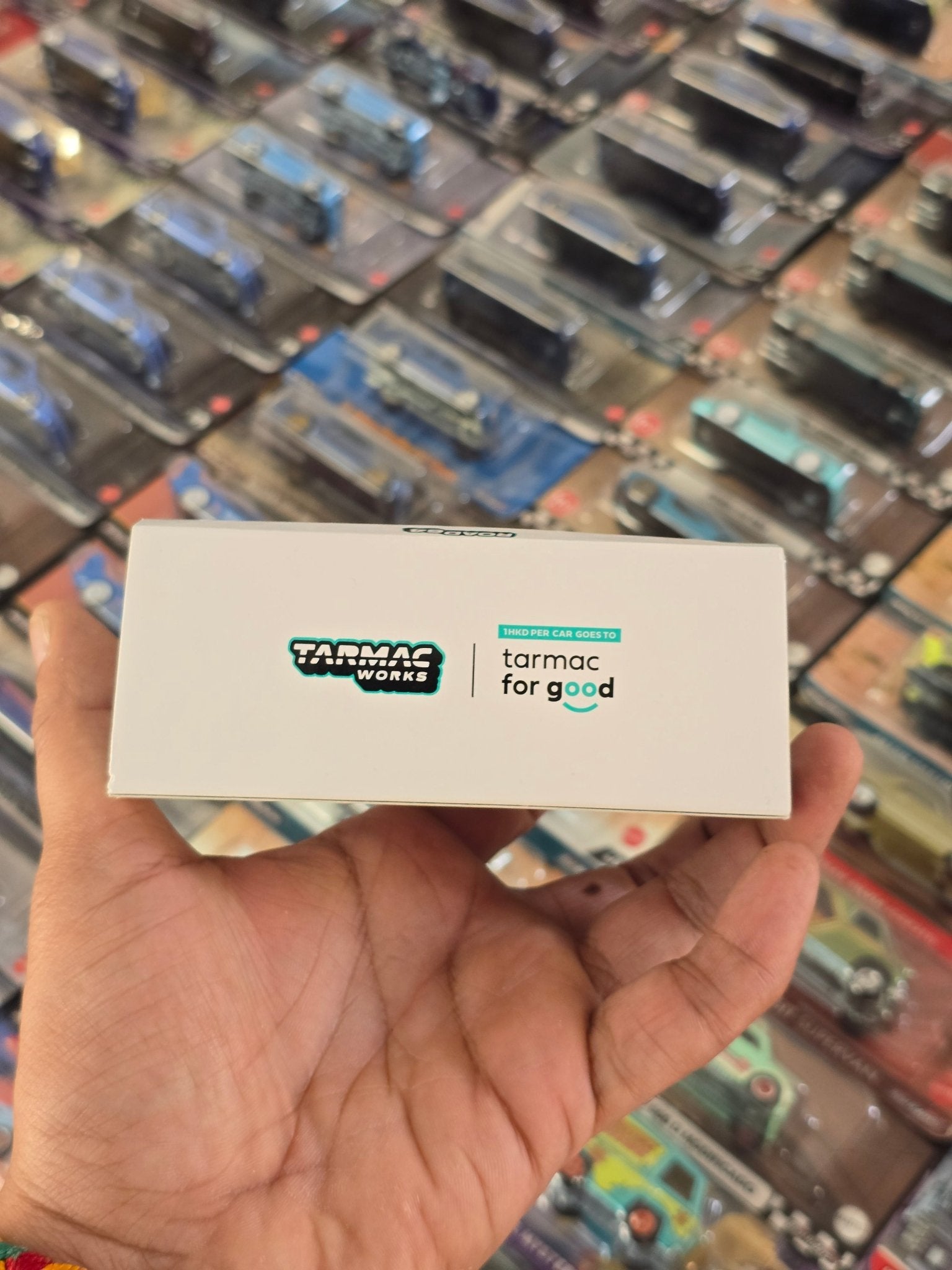 Tarmac Works Mercedes - AMG G63 Edition 55 (Open Box) - Kinder Logs