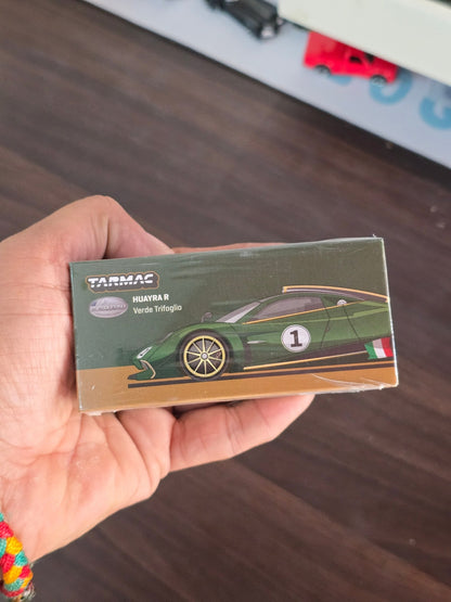 Tarmac Works Pagani Huayra R Verde Trifoglio - Kinder Logs