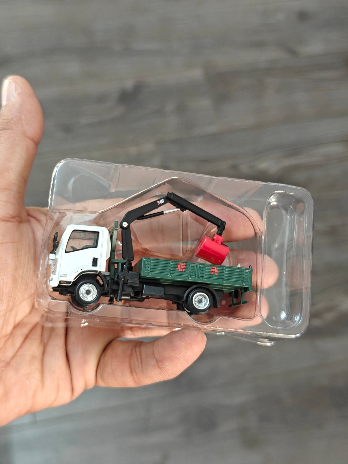 Tiny City Isuzu N Series Grab Lorry Truck (Open Box) - Kinder Logs