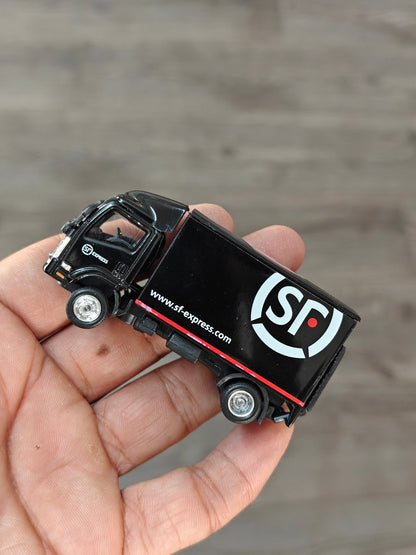 Tiny City Isuzu N Series SF Express Truck - Kinder Logs
