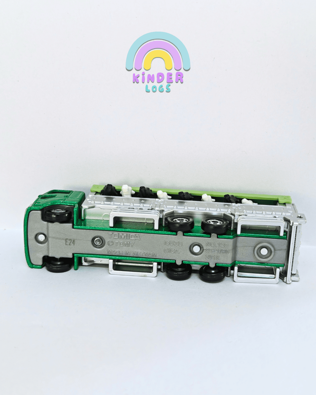 Tomica Cow Truck With 8 Cows (Pre - Owned) - Kinder Logs