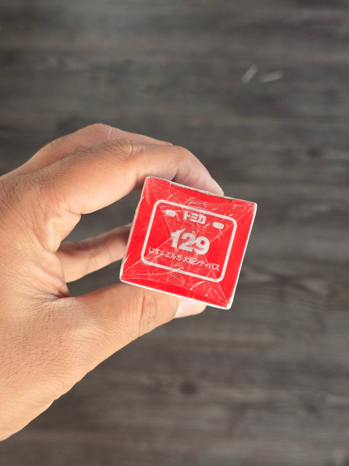 Tomica Isuzu Elga Osaka City Bus (Tomica 129) - Kinder Logs