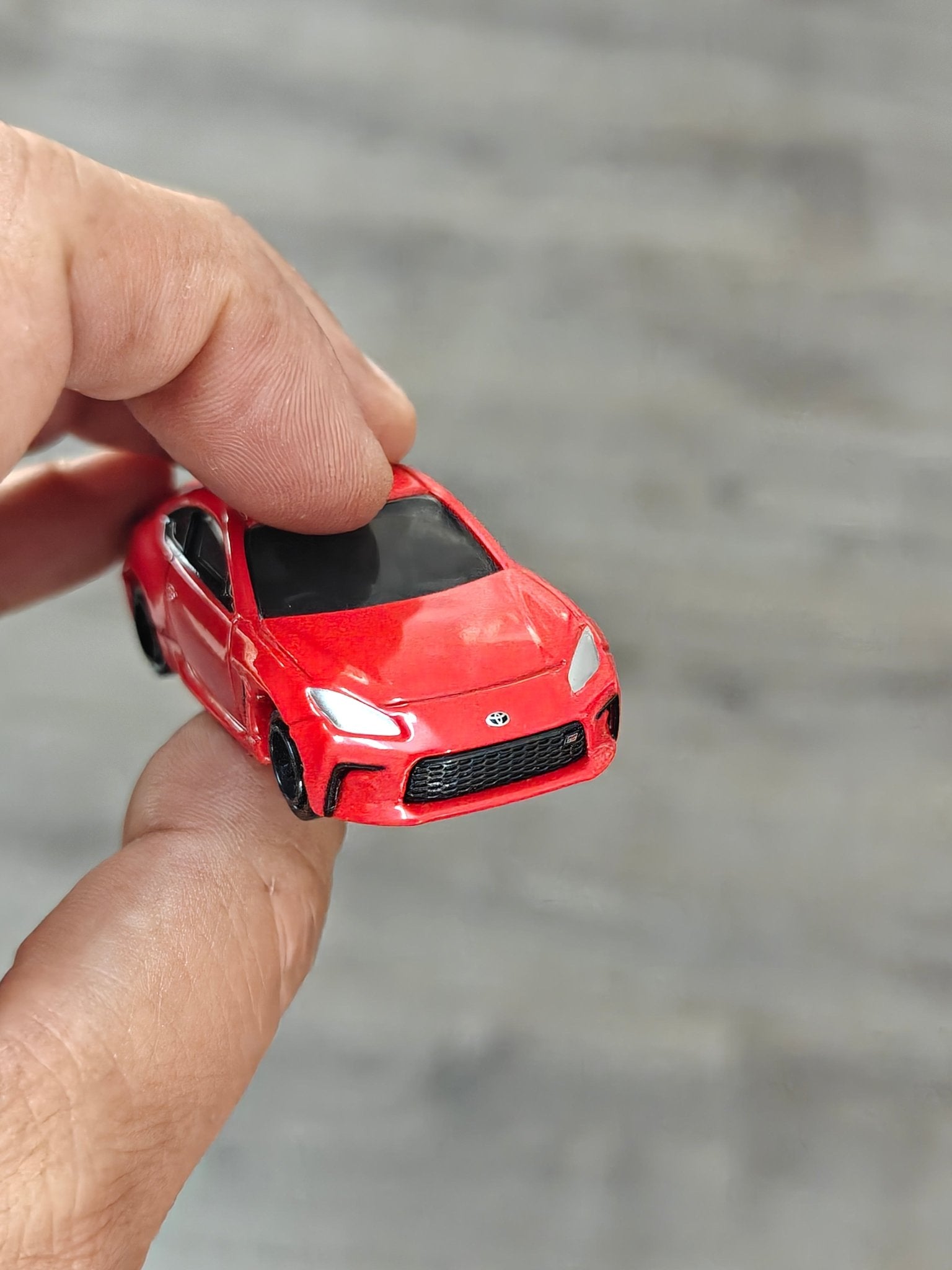 Tomica Toyota GR 86 - Red (Open Box) - Kinder Logs