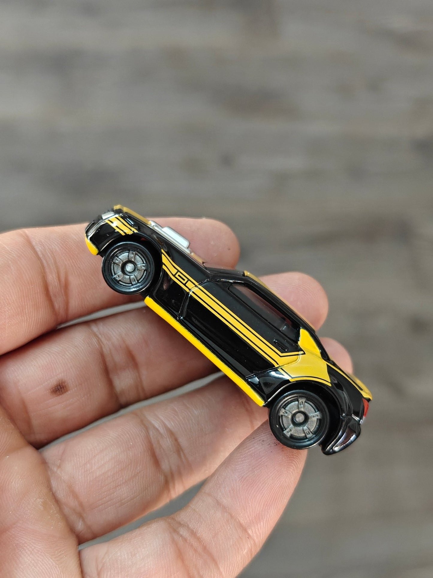 Tomica Transformers Bumblebee - Black Version (Open Box) - Kinder Logs