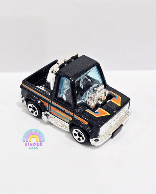 Tooned Hot Wheels 1983 Chevrolet Silverado (Uncarded) - Kinder Logs