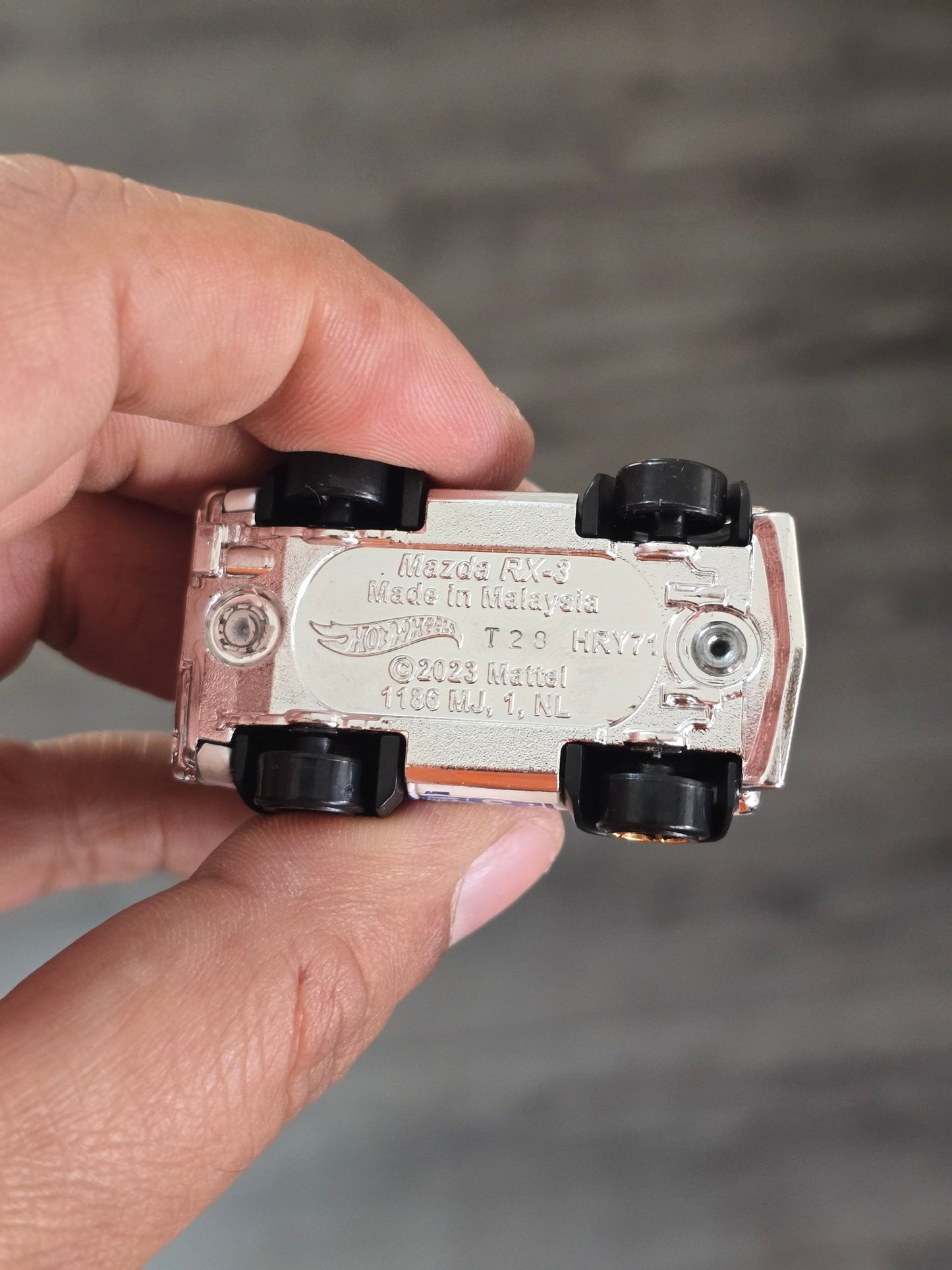 Tooned Hot Wheels Mazda RX - 3 - White (Uncarded - New) - Kinder Logs