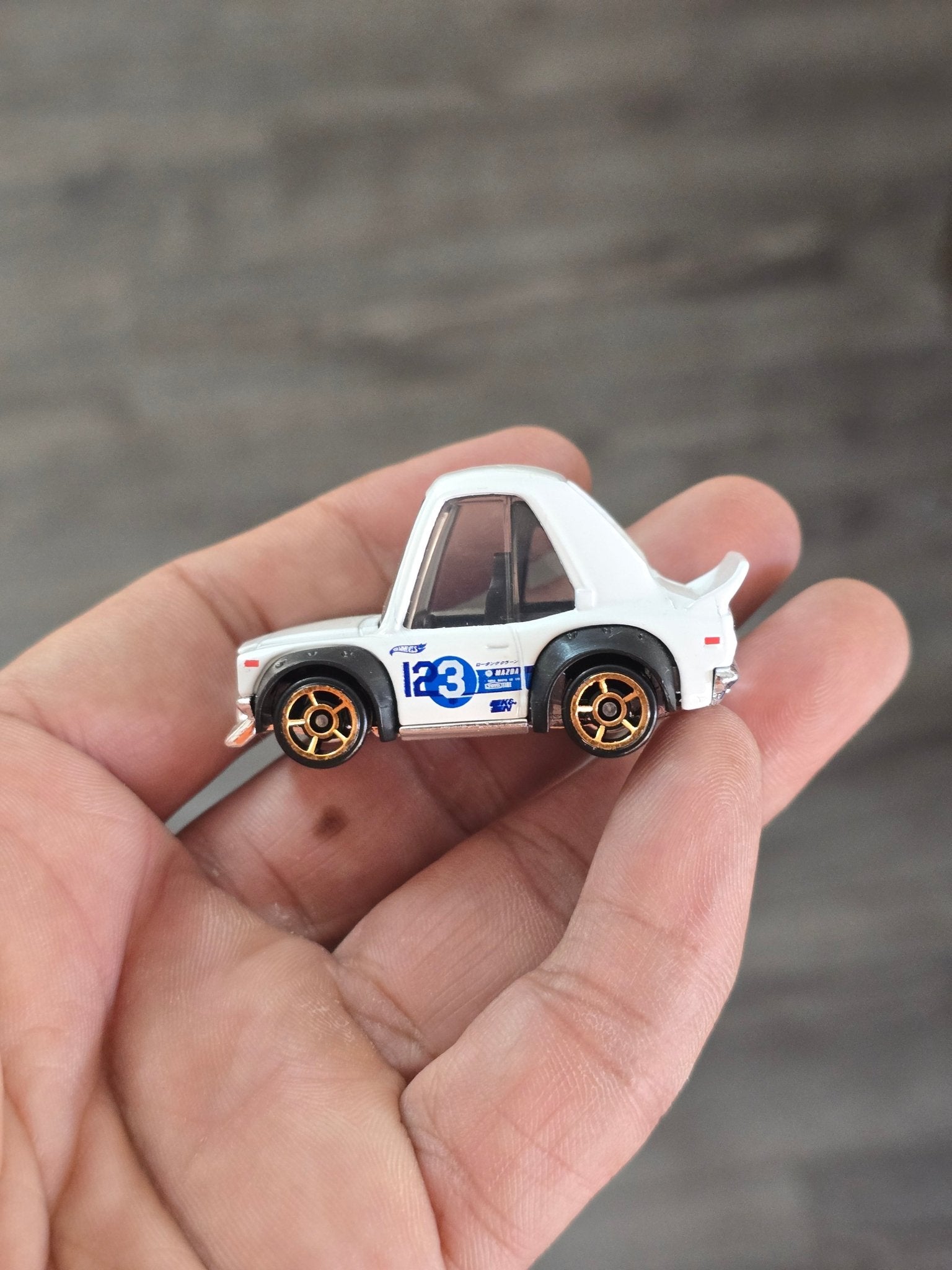 Tooned Hot Wheels Mazda RX - 3 - White (Uncarded - New) - Kinder Logs