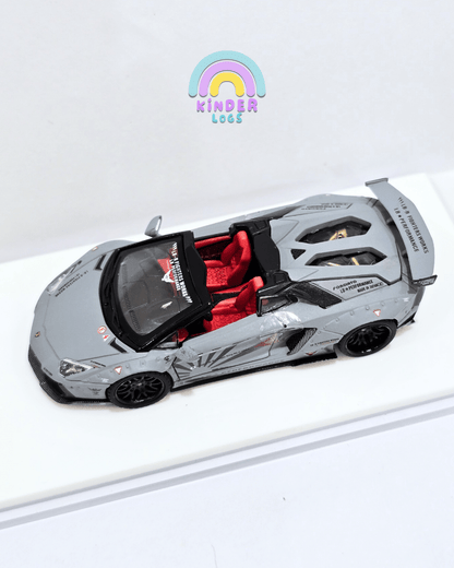 TPC Lamborghini Aventador LP700 - 4 LBWK LP720 (Rare) - Kinder Logs