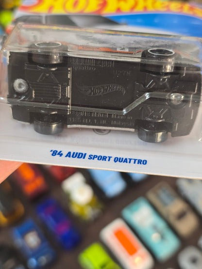 Treasure Hunt Hot Wheels 1984 Audi Sport Quattro (Carded TH) - Kinder Logs