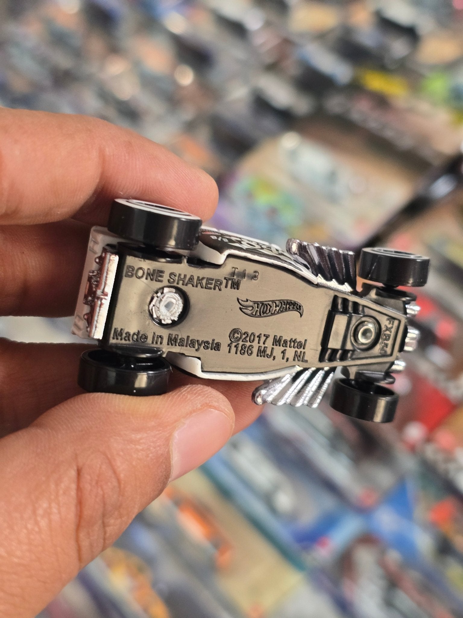 Treasure Hunt Hot Wheels Bone Shaker (Uncarded) - Kinder Logs