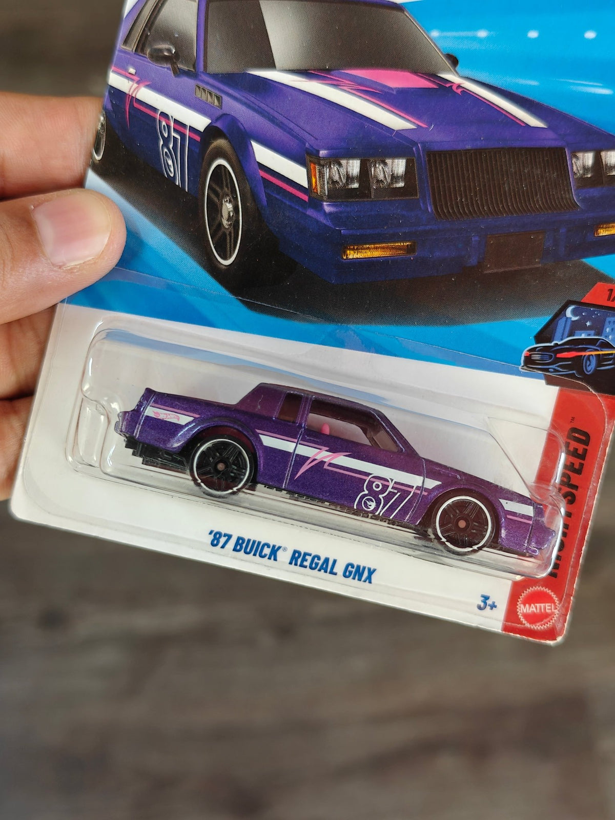 Treasure Hunt Hot Wheels Buick Regal GNX (Carded) - Kinder Logs